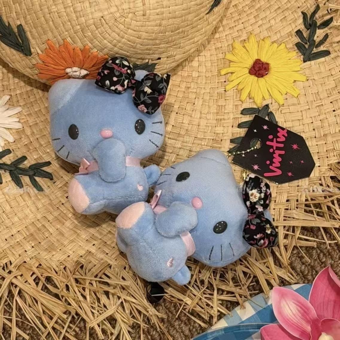 Good Floral & Wedding Decor Supply Photos - Niebieska pluszowa maskotka Hello Kitty z